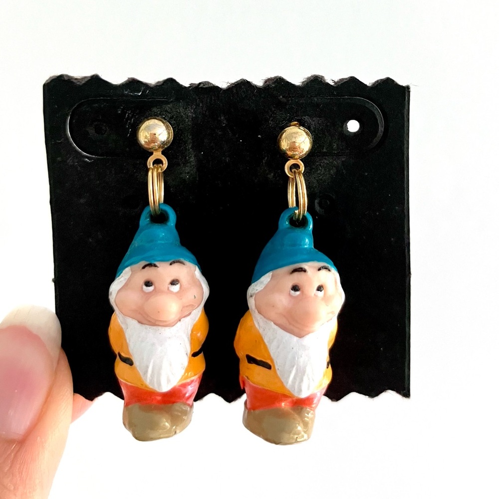 Vintage 60’s Snow White & the Seven Dwarves Disney dwarf figure earrings